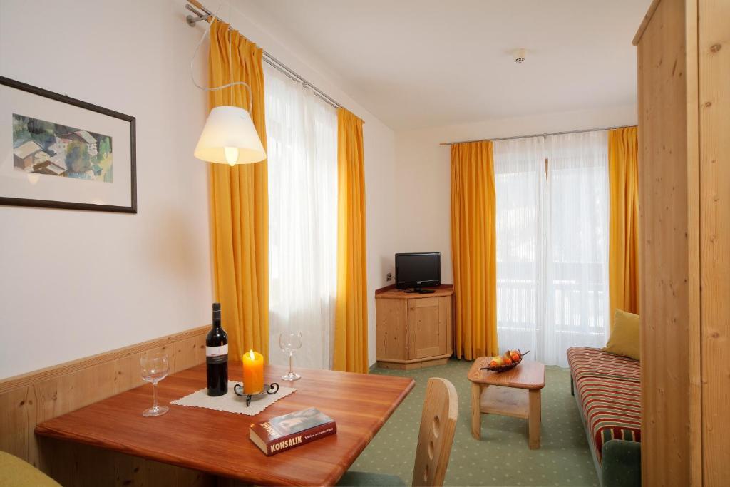 Hotel Ultnerhof Santa Gertrude Ngoại thất bức ảnh